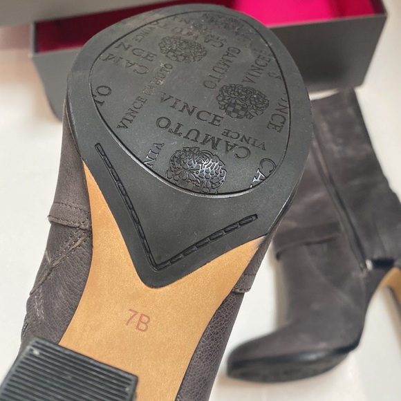 Vince Camuto New! Boots Callison Heeled Grey with Black Metal Buckles Davys Gray - Picture 13 of 16